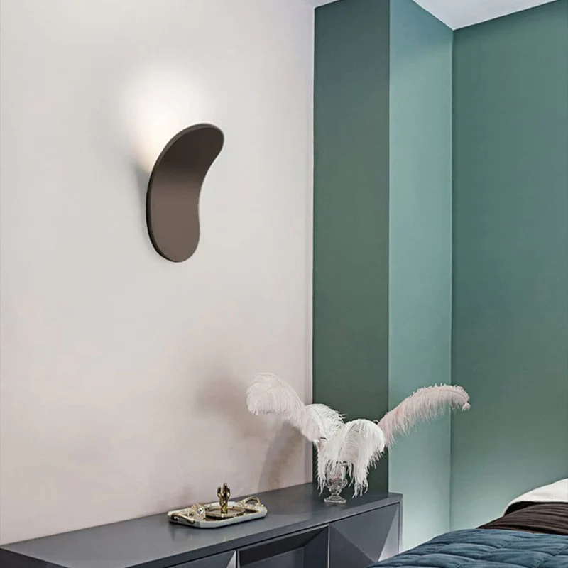 Nordic Exquisite Modern Art Wall Lamp Light