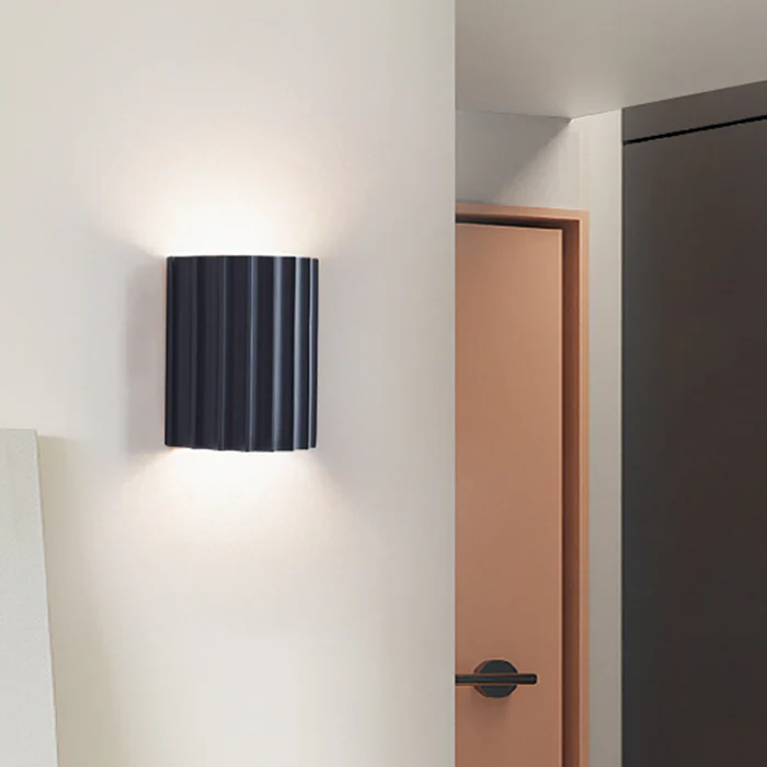 Resin Minimalistic Modern Wall Lamp