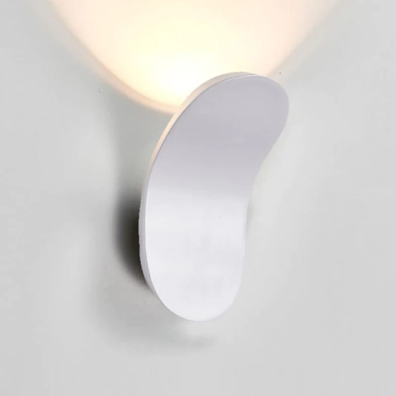 Nordic Exquisite Modern Art Wall Lamp Light