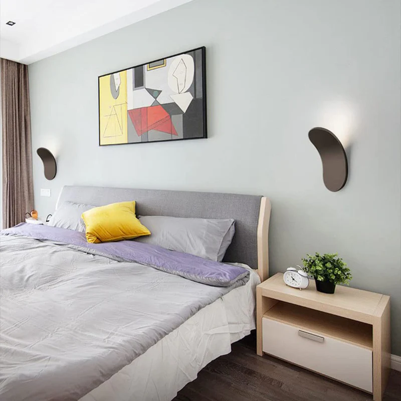 Nordic Exquisite Modern Art Wall Lamp Light